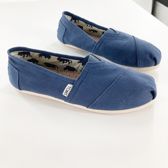 toms classic canvas slip on